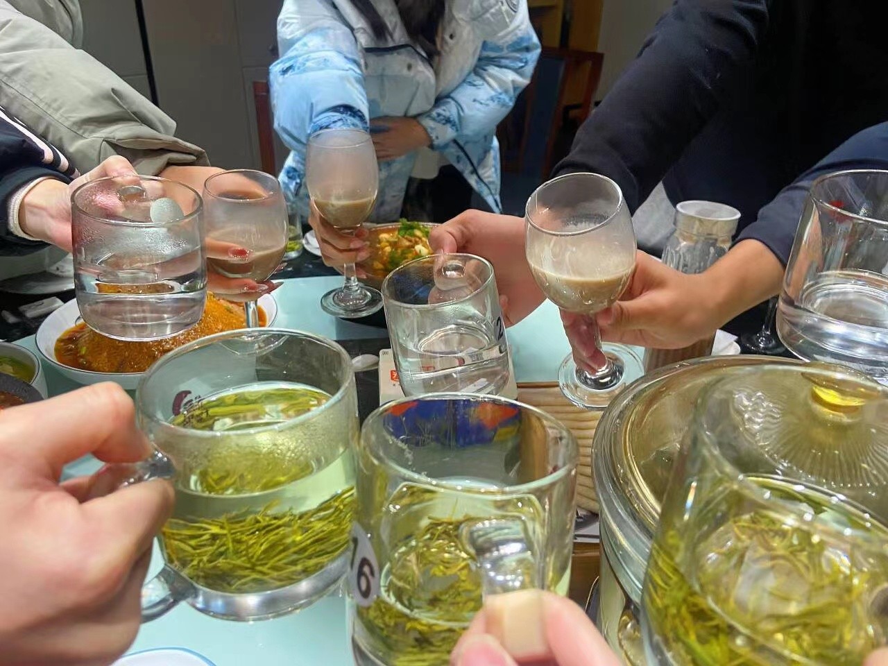 龙年_冲冲冲.jpg 龙年_冲冲冲.jpg